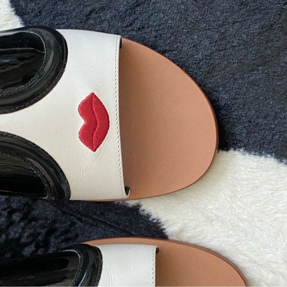 💯% Authentic Alice + Olivia Hazel Flat StaceFace Slide Sandals - Picture 3 of 4